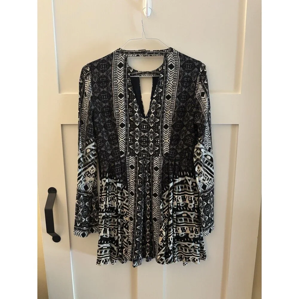 Free People Size 6 Black White Boho Tunic Dress Long Sleeve Keyhole Top